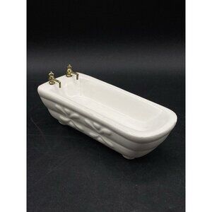 Dollhouse White Ceramic Bathroom Tub